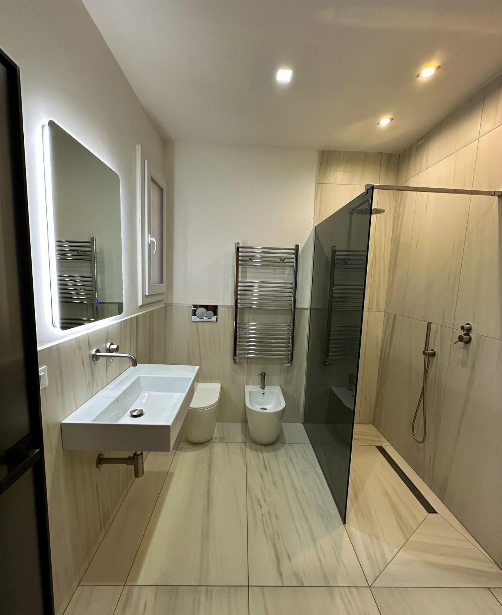 Whouse Large Suite Apartment Indipendenza Bologna Exterior photo